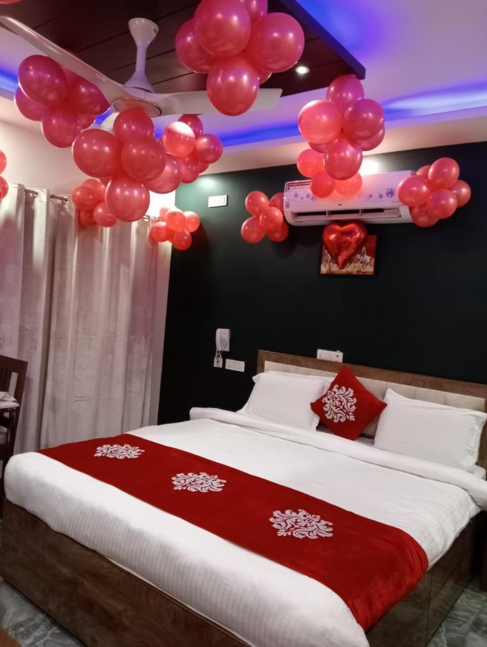 The Swiss Residency Hotel Greater Noida Kültér fotó